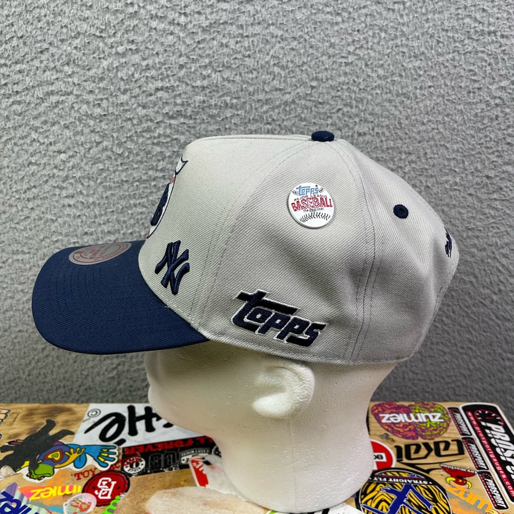 New York Yankees Mitchell & Ness Topps Pro Pinch Fit Cap Snapback - Picture 5 of 7